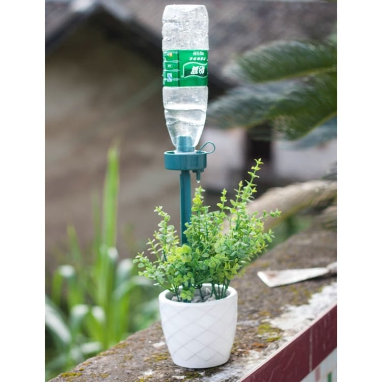 Automatische besproeiing kamerplanten - planten water geven met PET-fles